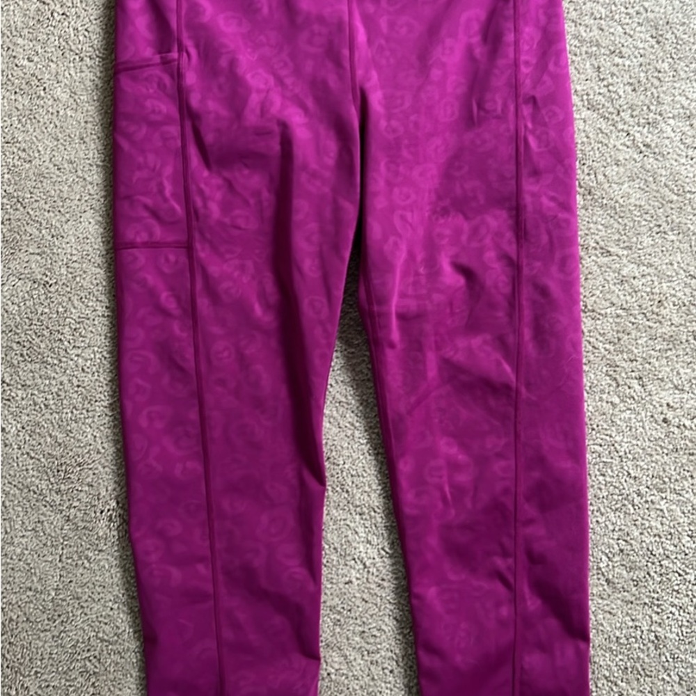 Lilly Pulitzer Purple Leggings Vibrant and Comfortable